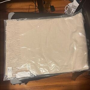 Rag and Bone 100% wool scarf NWT